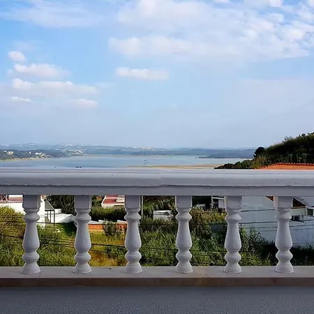 In Portugal/silver Coast / Obidos Lagoons * פוז דו ארליו